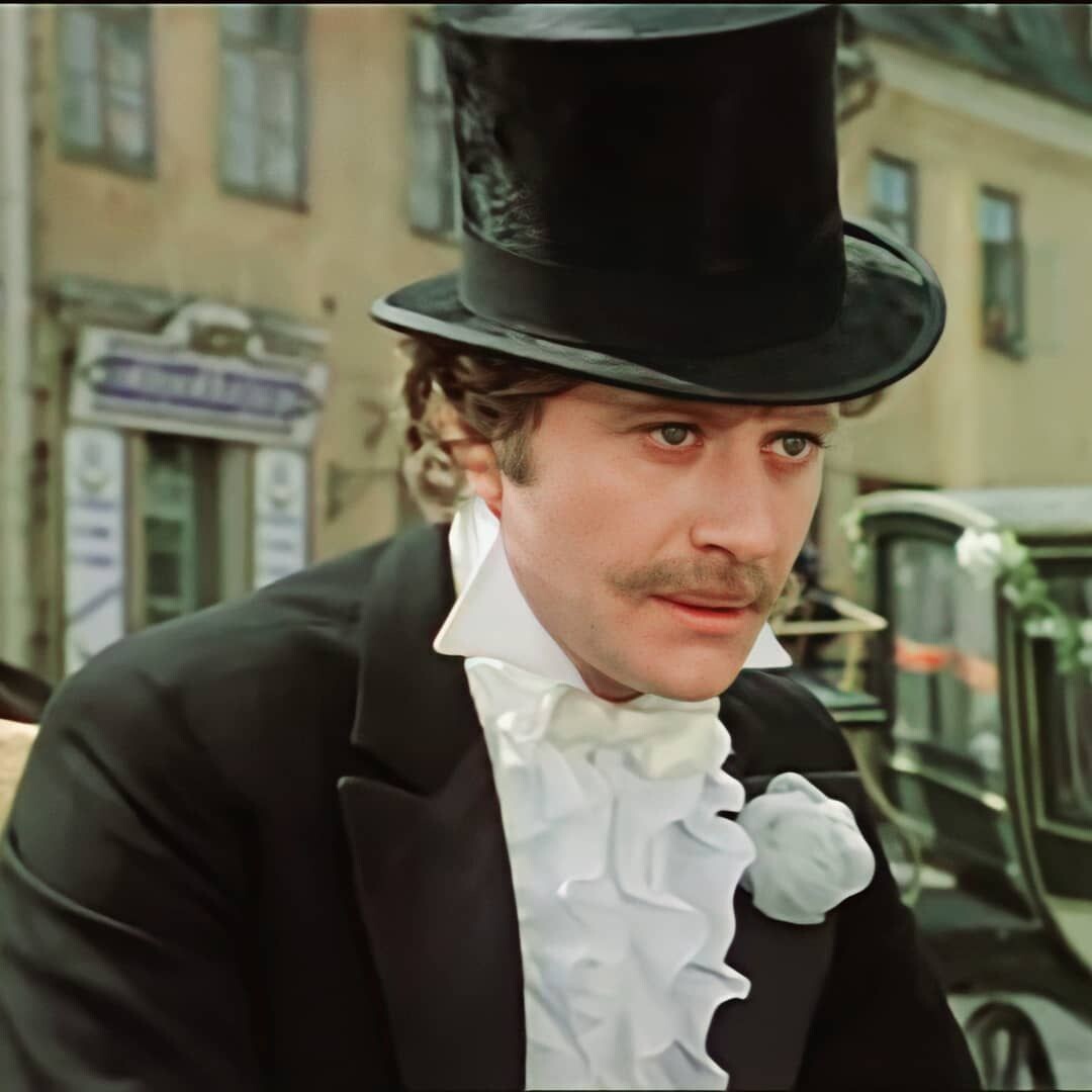 Андрей Миронов в кинофильме "Соломенная шляпка". Фото с сайта pianokafe.com