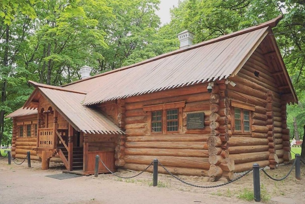 Домик Петра I в музее-заповеднике «Коломенское»