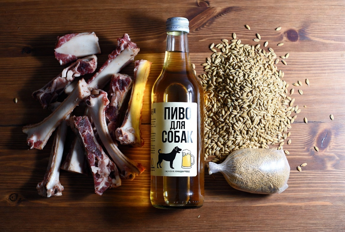 В основе напитка — мясо-костный или печеночный бульон, а также ячменный солод и пивные дрожжи. Фото сгенерированно нейросетью.