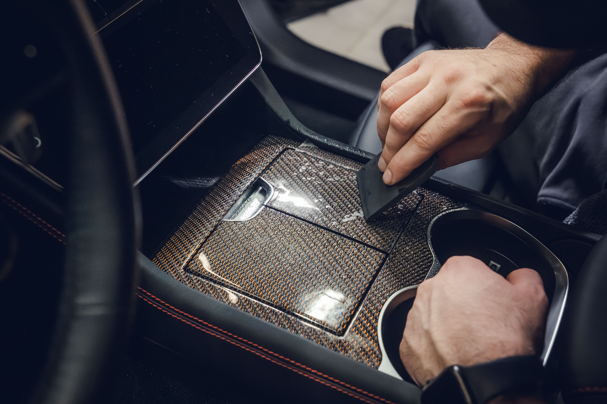 Оклейка салона в KARAD Детейлинг