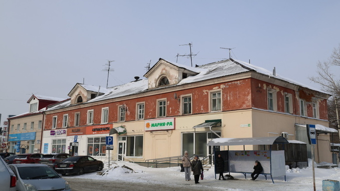 Под застройку Потока. В Барнауле снесут дом на Петра Сухова, соседствующий с отелем