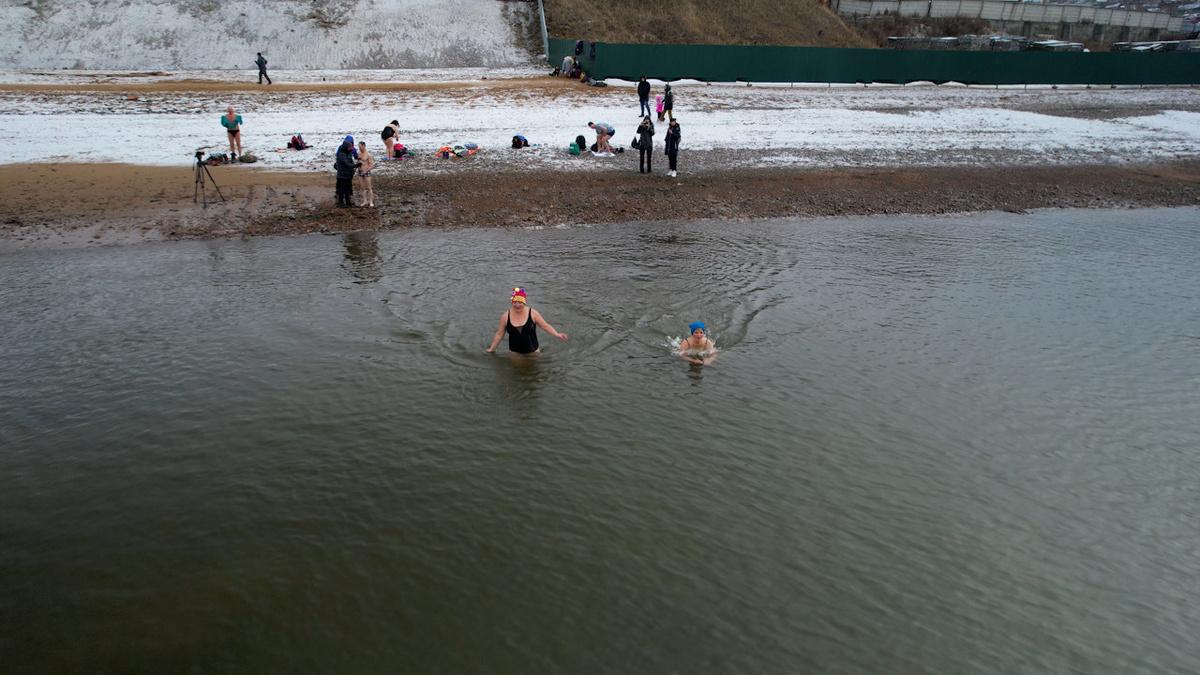   Моржевание в бухте Нагаева / Фото: “Магадан-безформата”