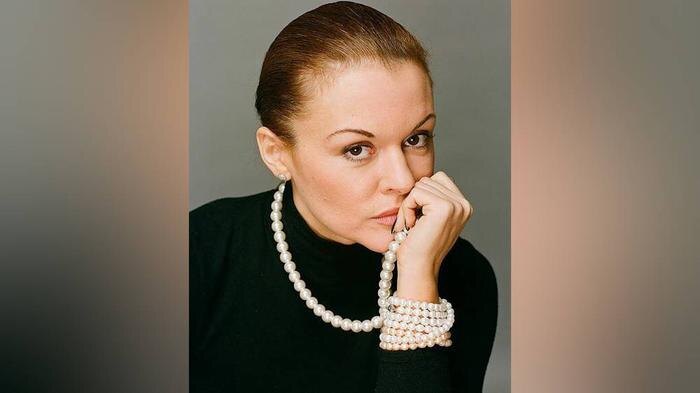 Ксения Хаирова. Обложка © Kinopoisk / nik_iq