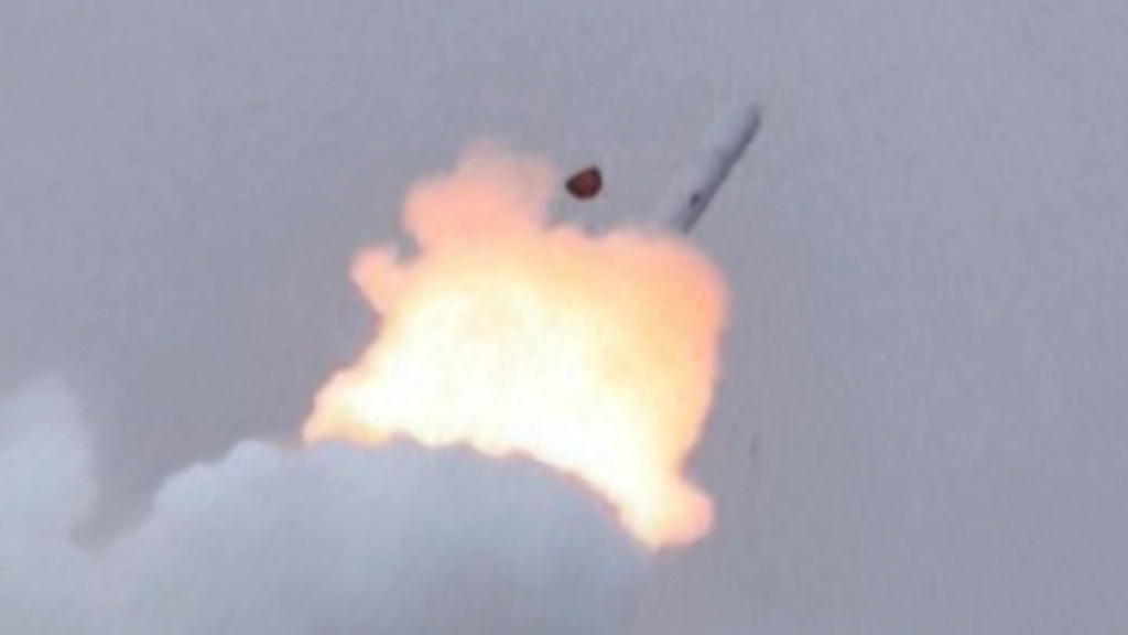    Северная Корея запустила баллистическую ракету в Японское море