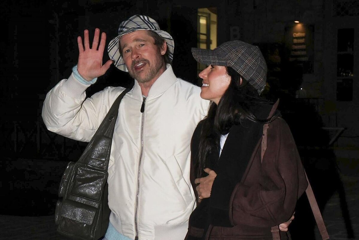    Инес де Рамон поддерживает Питта в непростой сиутации LEGION-MEDIA