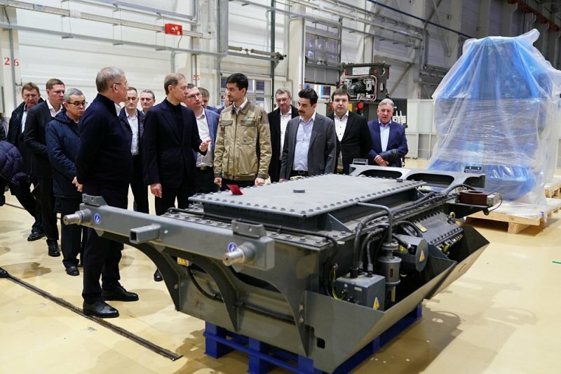     Денис Мантуров Башкортстан предприятиеләрендә булды