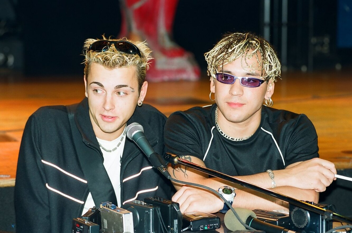 Позже Сергей рассказывал в интервью, что они даже и не мечтали стать звездами и разбогатеть.