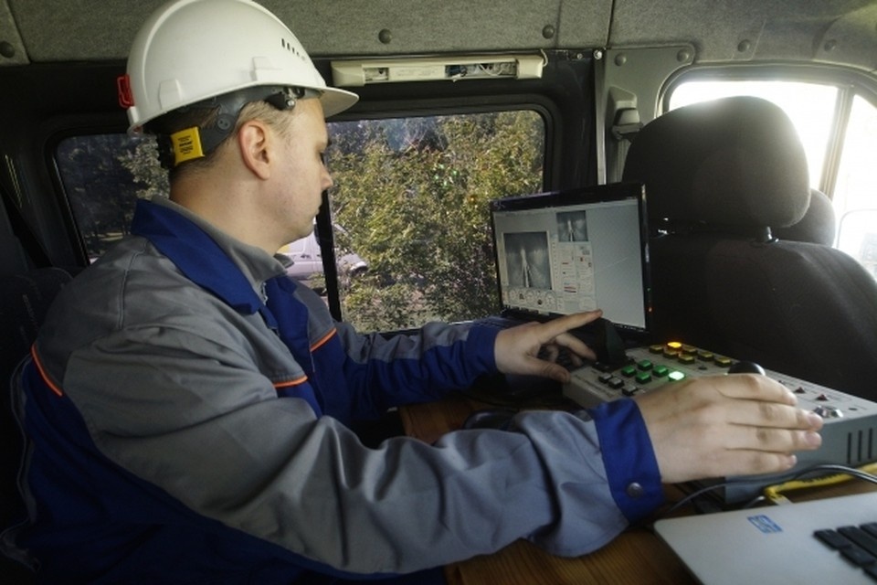    Выручка с нефтепереработки составила 102 миллиарда рублей. Алексей БУЛАТОВ