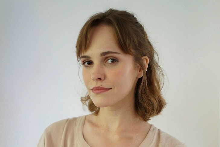 Бабушек нужно подготовить: актриса из Новосибирска сыграла в сериале «Дети перемен»