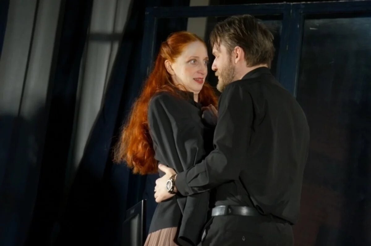    На сцене развернулась настоящая история любви