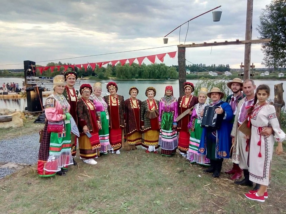    Людмила Шуляк и «Белолучанка». ФОТО: Людмила Шуляк