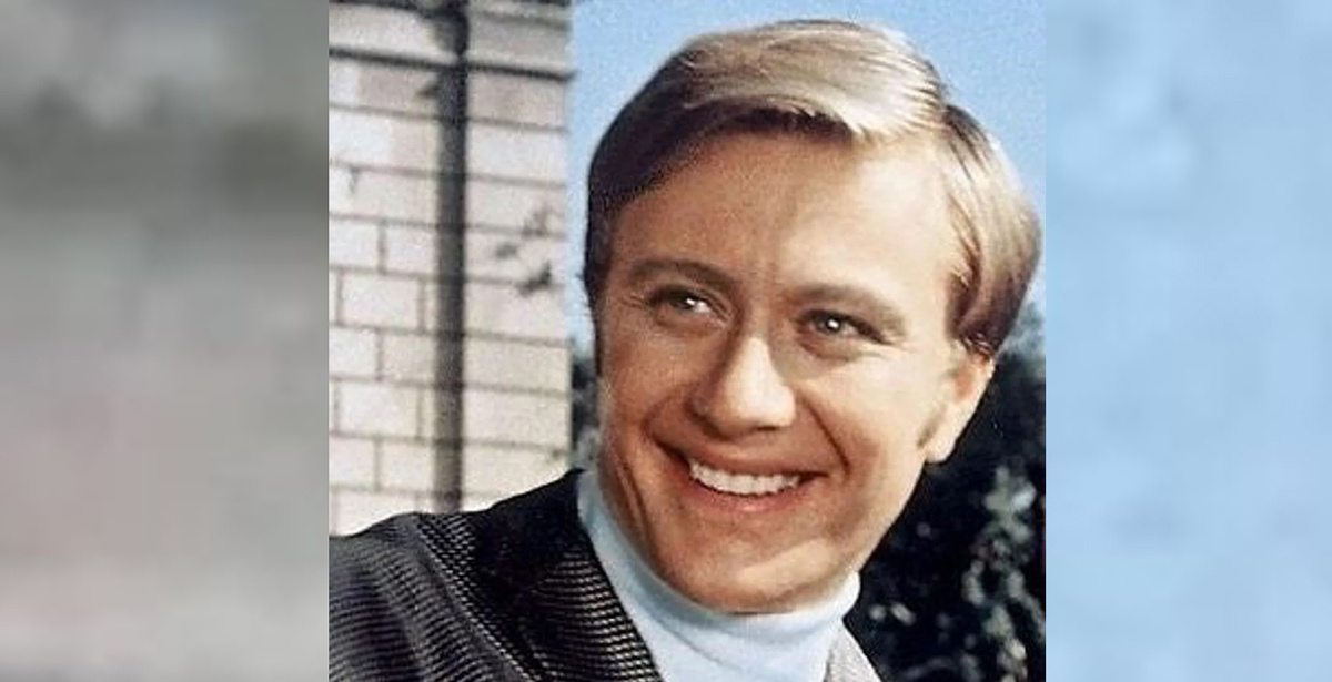 Андрей Миронов