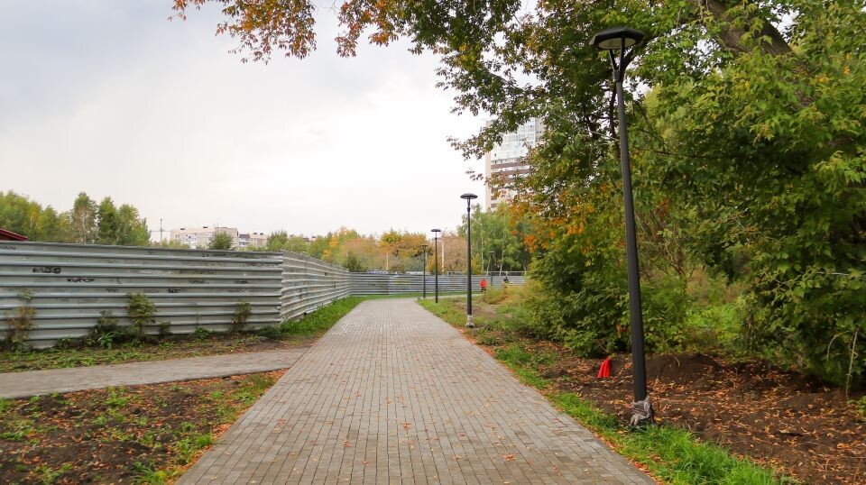    Реконструкция территории бывшего парка имени Ленина. Сентябрь 2025 года. Источник: Виталий Барабаш/"Толк"