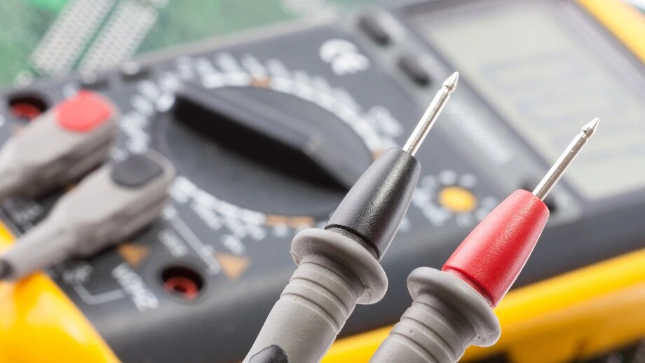 Обучение электрике через TikTok: куда ведут короткие ролики?