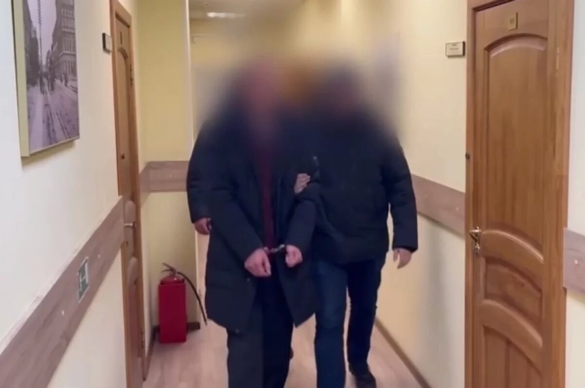    В Санкт-Петербурге мужчина столкнул оппонента с 11-го этажа