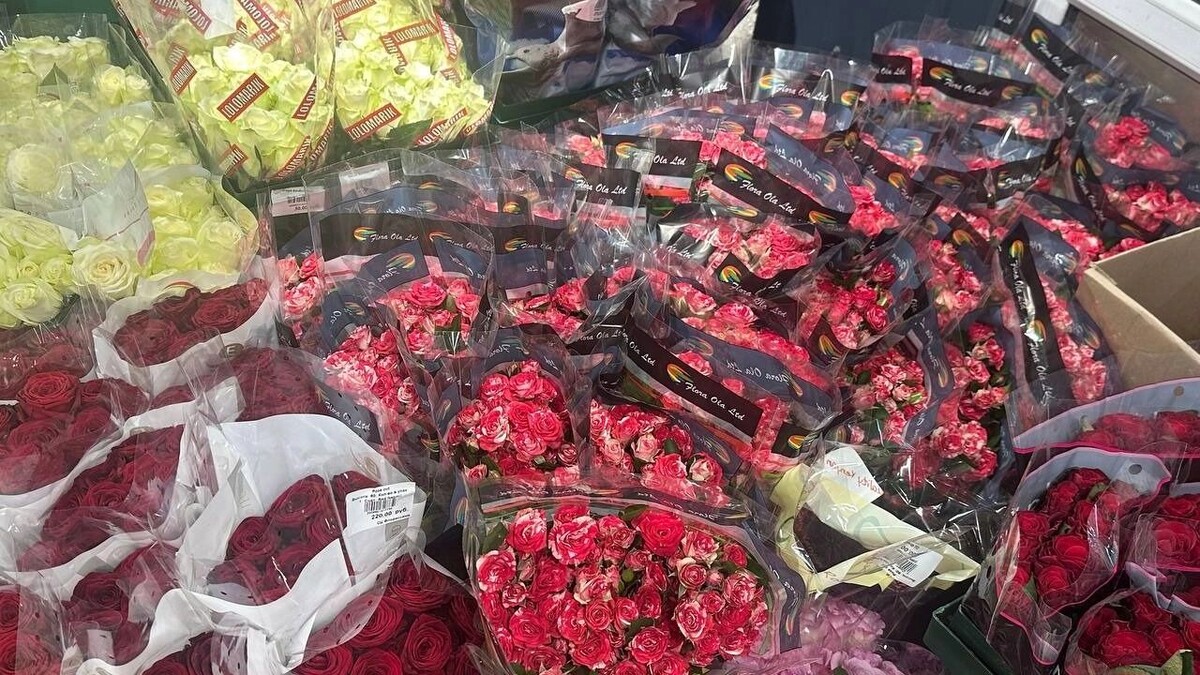    Цветы на базах в Ростовской области хранятся в больших холодильниках в коробках и заводской упаковке.   Анна Ивченко / rostovgazeta.ru