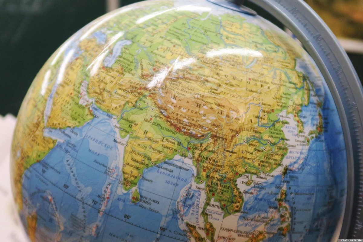     Азия. Китай. Индия   
Иван Лазебный © ИА Красная Весна