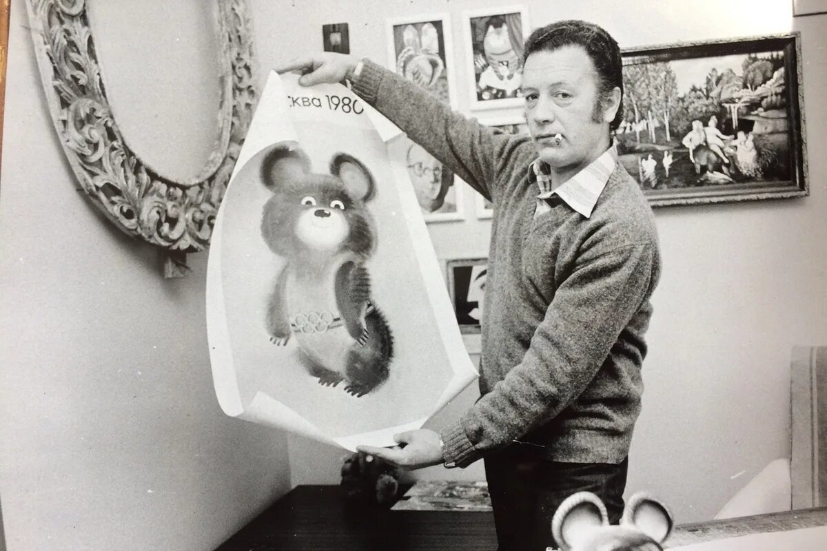 Виктор Чижиков со своим творением