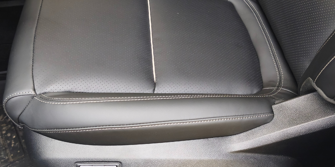 Заменили заднюю камеру и подушку водителя по гарантии.