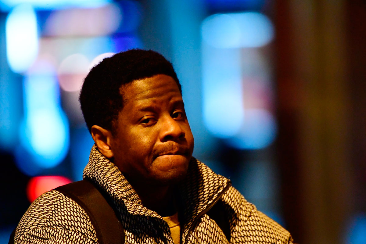 Люди часто игнорируют тех, кто сильно от них отличается. Но к тем, кто на них похож, они могут быть жестокими