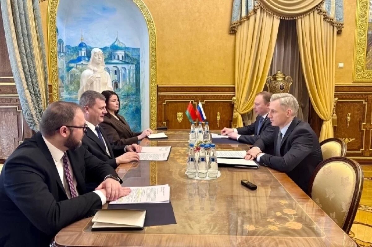    Укрепление сотрудничества с представителями Беларуси обсудил Василий Анохин