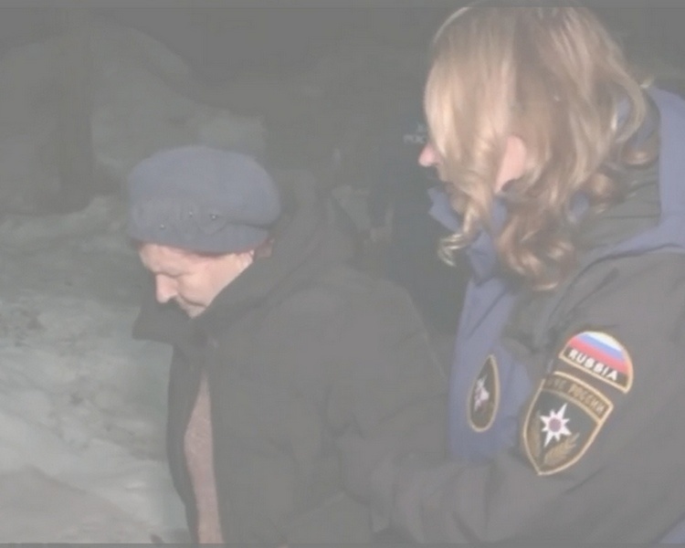     Вернувшихся из украинского плена троих курян встретили и разместили в ПВР