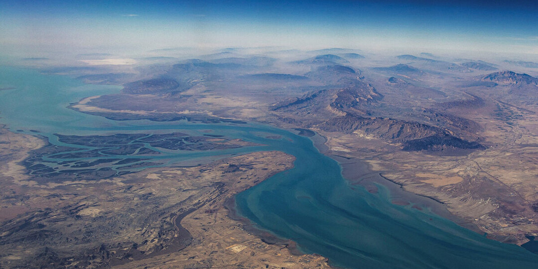 Иранские военные ударили по судну в Ормузском проливе