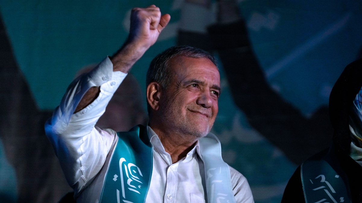    Масуд Пезешкиан АР