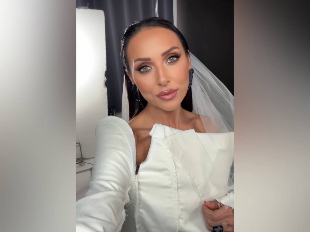    Соцсети Алсу