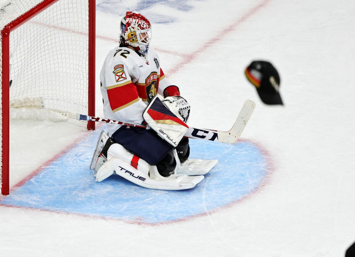     The Hockey News об интересе трёх клубов НХЛ к Бобровскому: серьёзно усилит любой из них