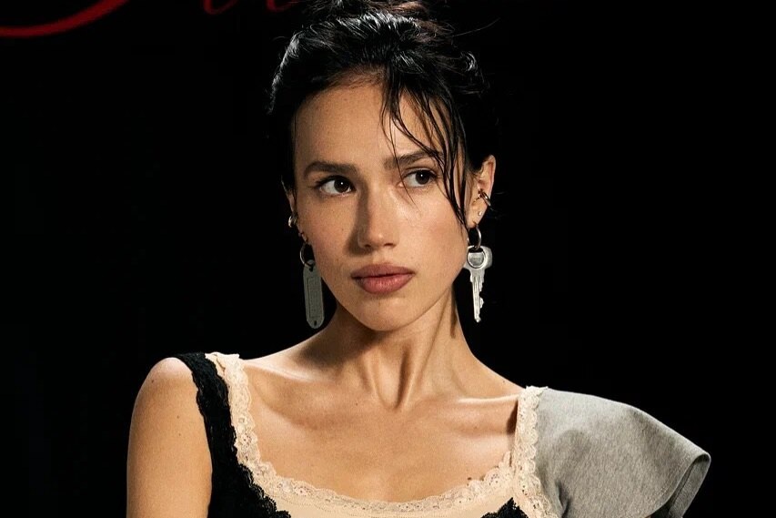     «У меня даже руки трясутся»: Алина Загитова начала заниматься боксом