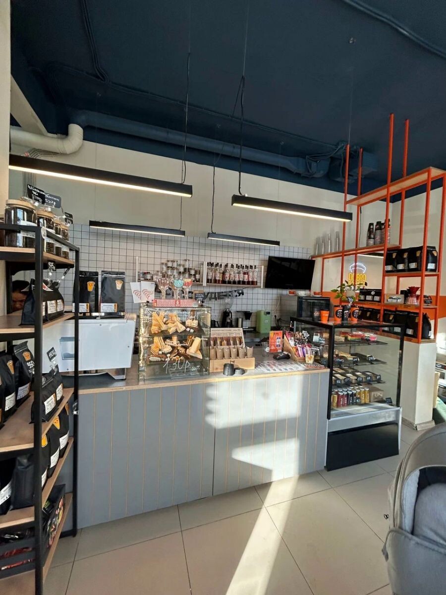 Покраска стен и потолка кофейни Do.Bro Coffee