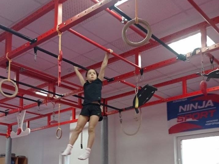    Делориан своим братьям не уступает ни физически, ни по стойкости характера