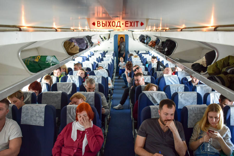 Пассаирский салон Як-42Д