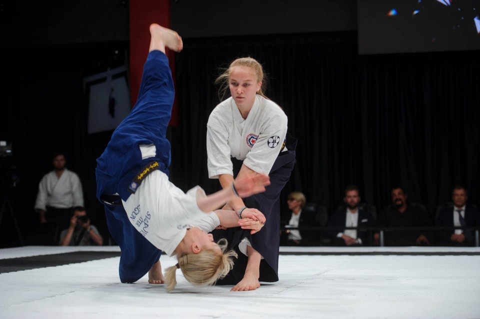    Вход на соревнования свободный Алексей БУЛАТОВ