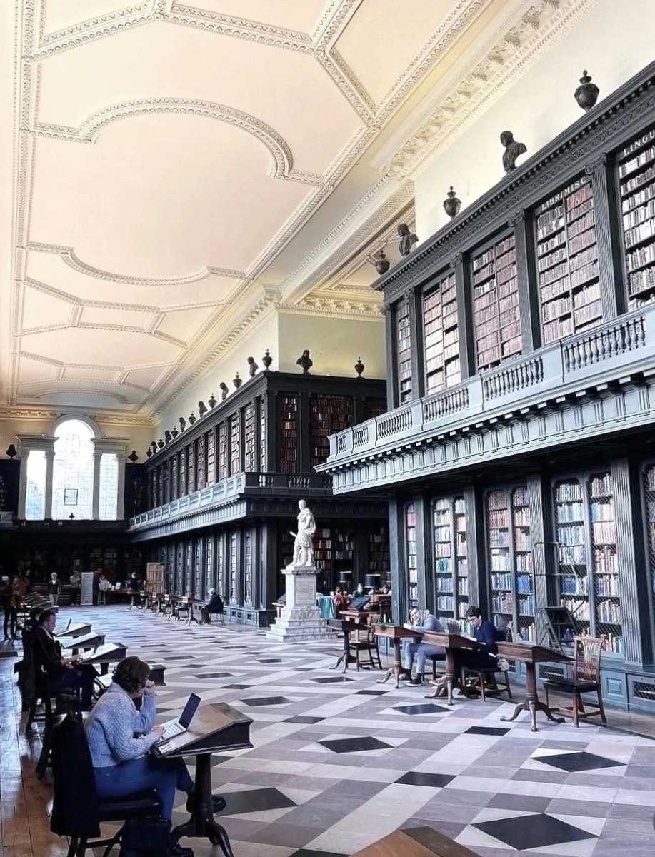 Оксфорд и Кембридж