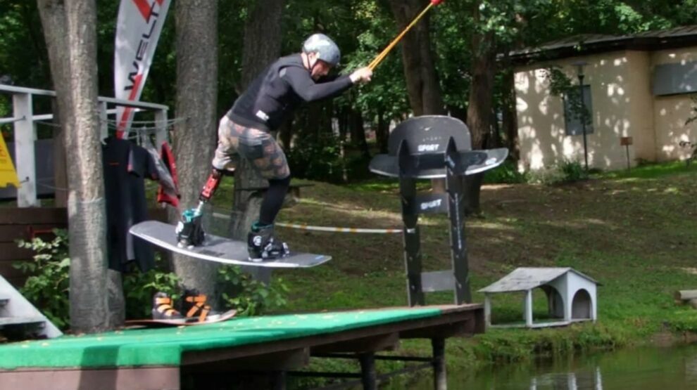    Филипп Шеббо не упал духом после аварии, пережив ампутацию, стал спортсменом-паралимпийцем. Фото: Соцсети Филиппа Шеббо