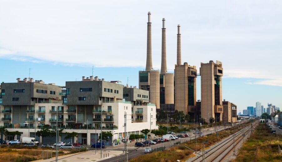 Индустриальный поворот Китая: перенос производств в западные регионы в 2025–2026 годах