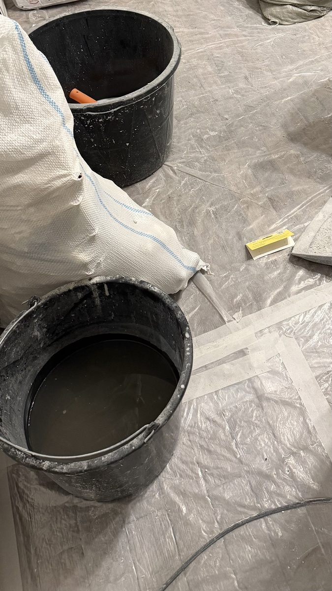 Ремонт в двушке идет полным ходом. Ребята приступили к отделке. В этот раз нас с бригадой повезло. Аккуратные, педантичные ❤️