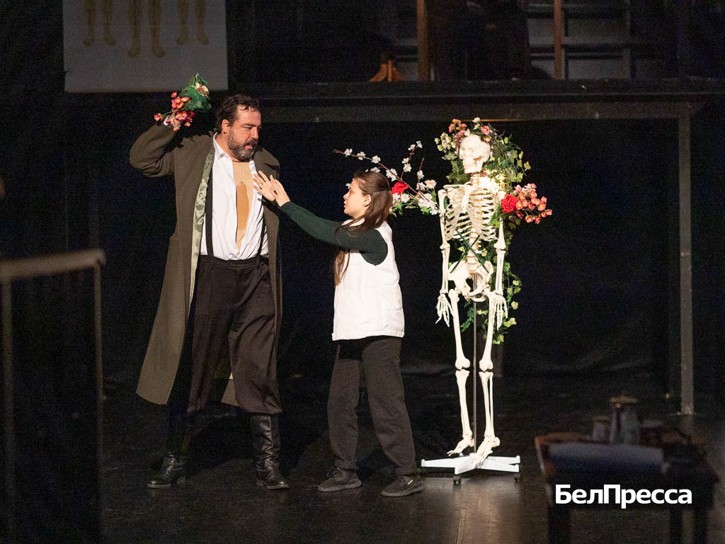     Репетиция постановки «Доктор А» (16+) / Фото: Алексей Дацковский