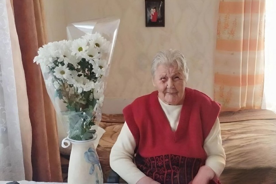    Женщин-ветеранов поздравили с предстоящим праздником. Фото: ТГ/Толстыкина