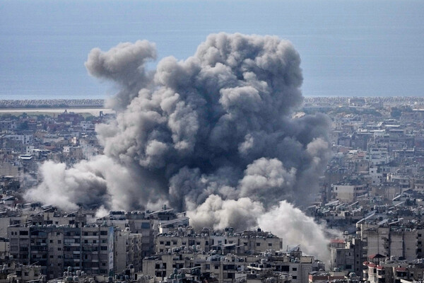 Дым после израильского авиаудара в Бейруте, Ливан, 6 марта 2026 года. / Hussein Malla/AP   📷