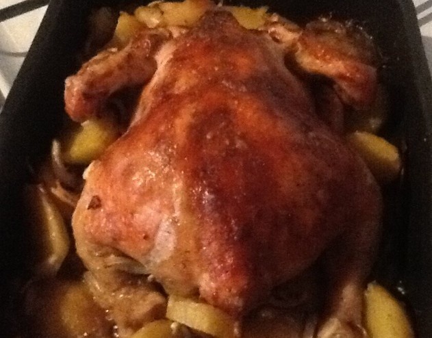 Вкусный субботний обед под благородный напиток.