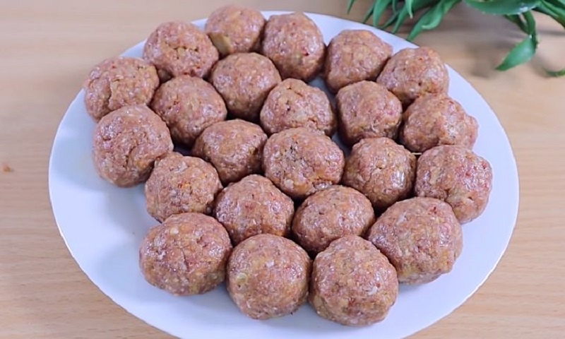 Турецкий пирог из кабачков и фарша: неповторимый вкус на каждой тарелке