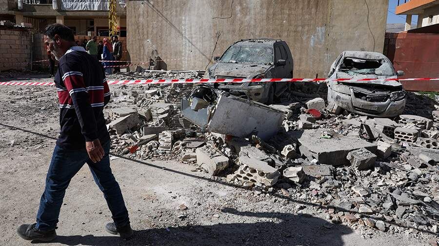    Фото: REUTERS/Mohamed Azakir