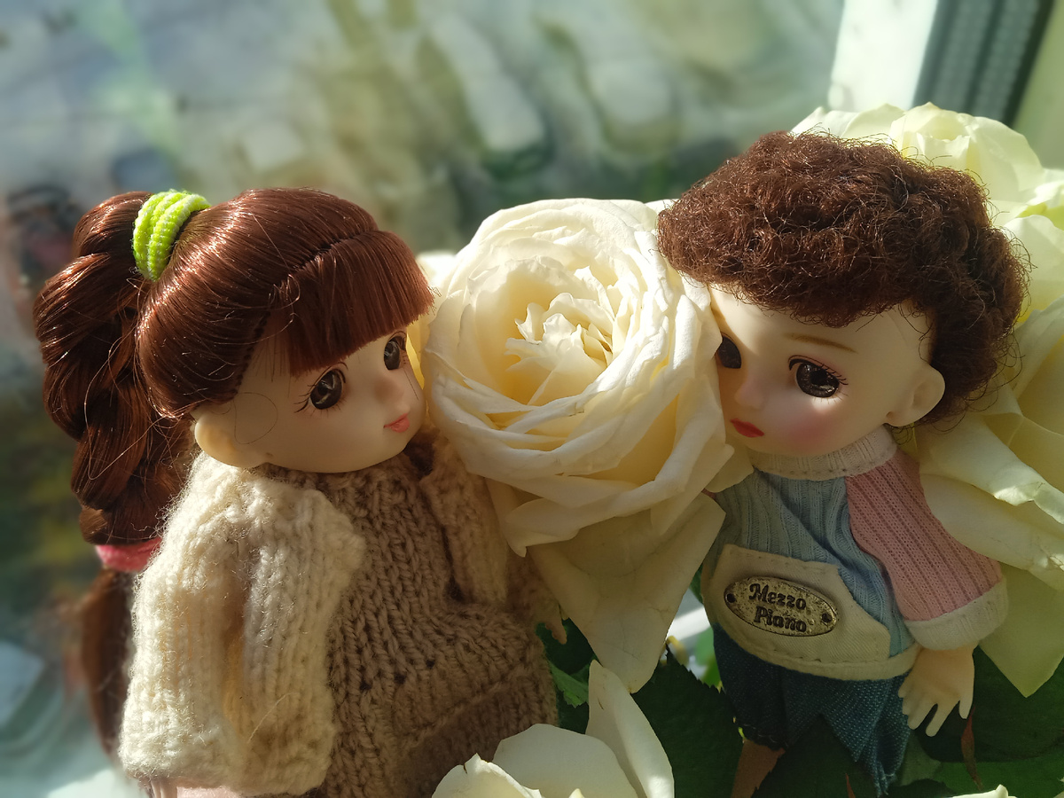 Роза принимает поздравления. Фото автора.