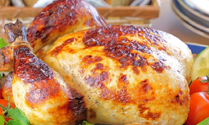 Курица целиком: рецепт с секретом для особой нежности и сочности