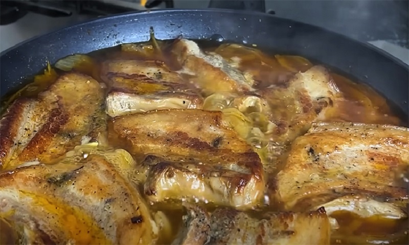 Свинина в пиве, как у испанского мясника: секрет идеальной нежности и насыщенного вкуса