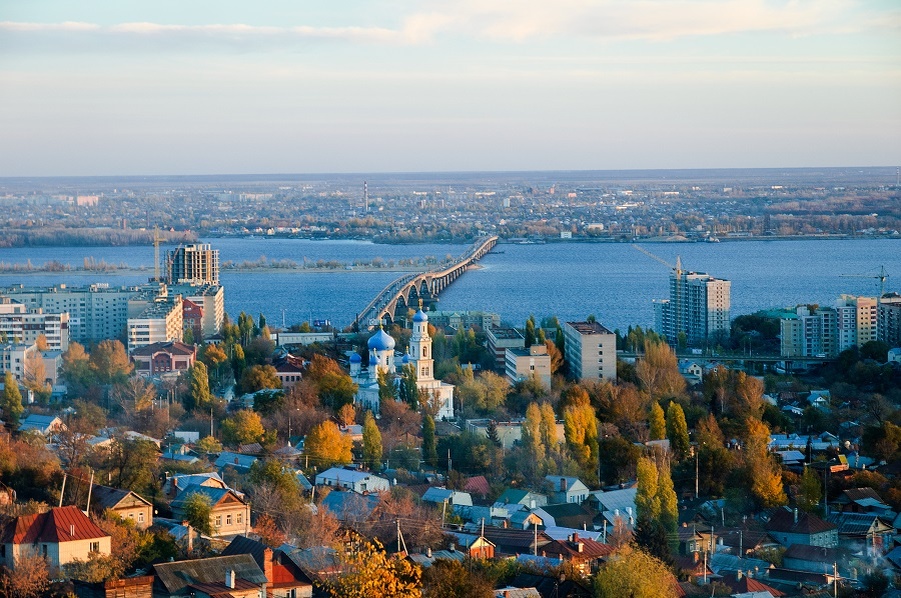 Саратов. Вид на Волгу и мост на левый берег реки в город Энгельс 