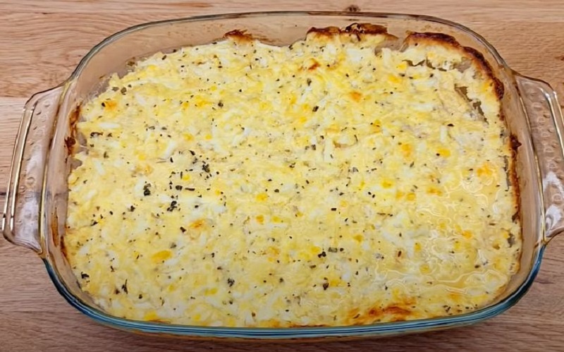 Сочное мясо по-французски запекаем под салатом: простой способ удивить близких новым ужином